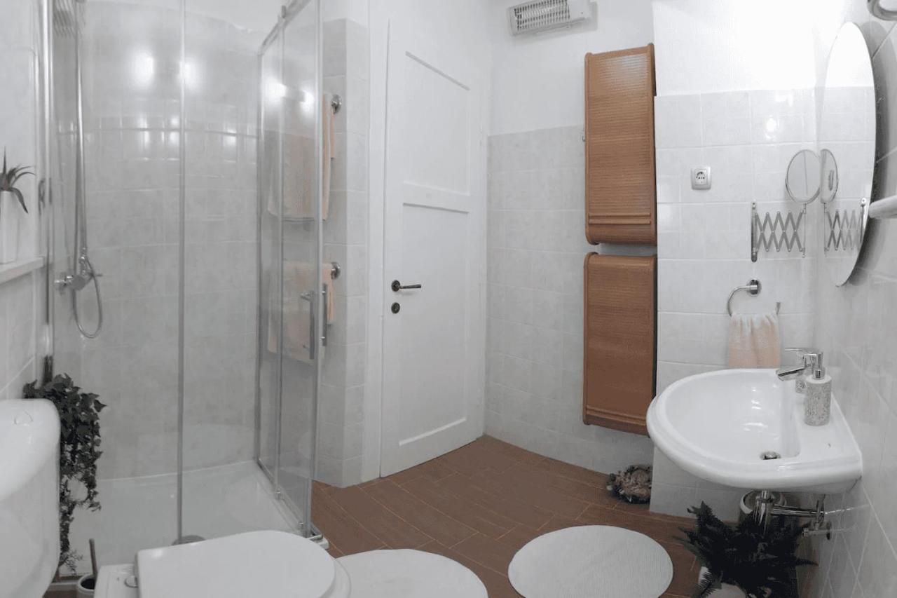Beach Apartment Butterfly With Sea View Split Zewnętrze zdjęcie